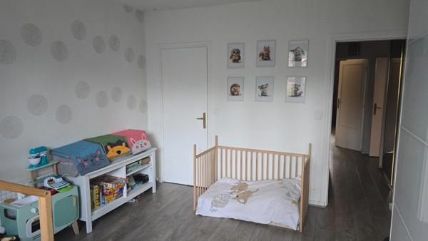 Appartement à vendre 3 pièces BOUGIVAL, piscine (78)