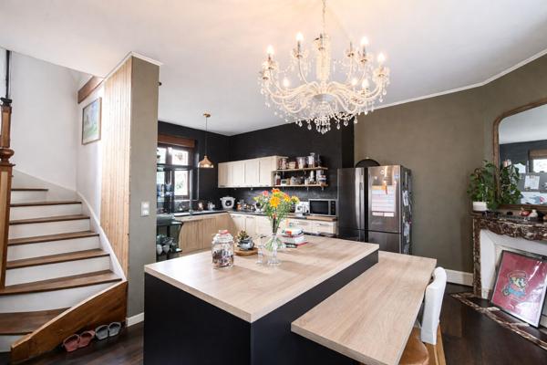 Maison à Vendre à Chaumont - 5 Pièces, 109 m², Jardin, Garage