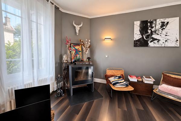 Maison à Vendre à Chaumont - 5 Pièces, 109 m², Jardin, Garage