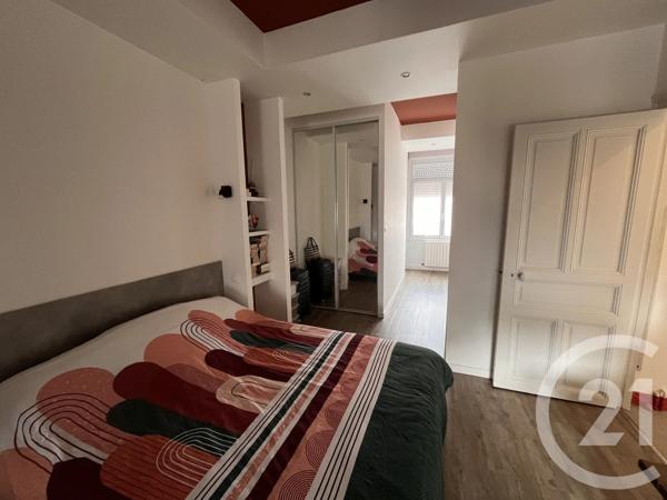 Maison à vendre  4 pièces - 102,72 m 2   ST QUENTIN  - 02