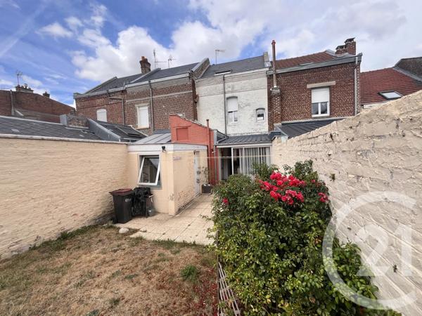 Maison à vendre  4 pièces - 102,72 m 2   ST QUENTIN  - 02