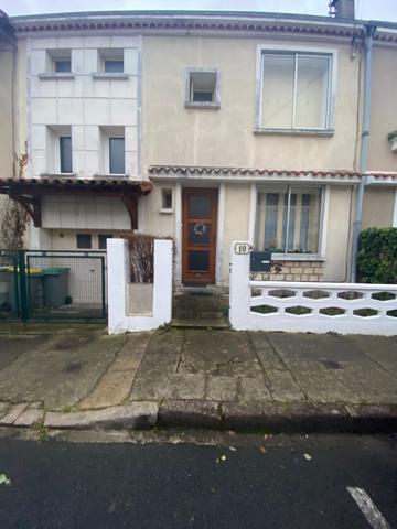MAISON DE VILLE NIORT - 5 pièce(s) - 135 m2