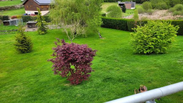 Très belle maison en pierres avec grange et terrain.