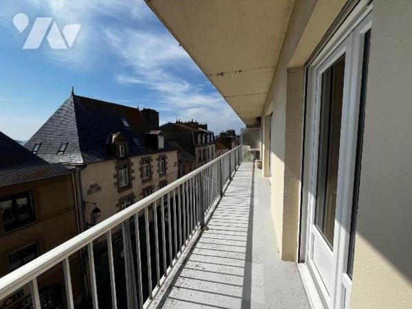 SAINT-SERVAN CENTRE - Appartement situé au 3ème étage d'une copropriété avec ascenseur en plein...