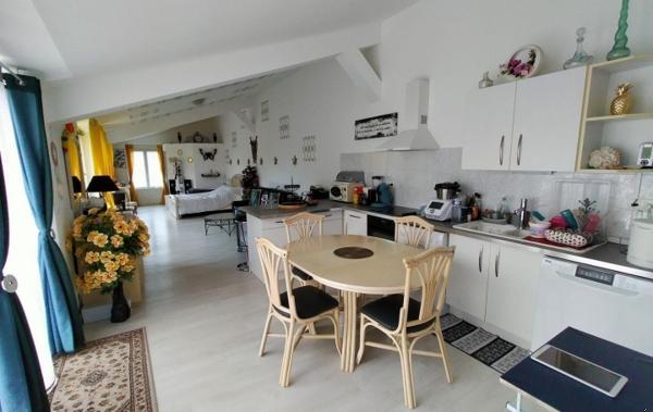 Vente Maison de ville ref.7118 avec local commercial rénové(e) Villaines-la-juhel   