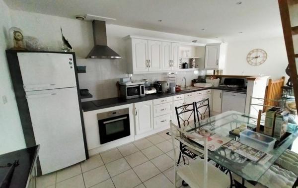 Vente Maison de ville ref.7118 avec local commercial rénové(e) Villaines-la-juhel   