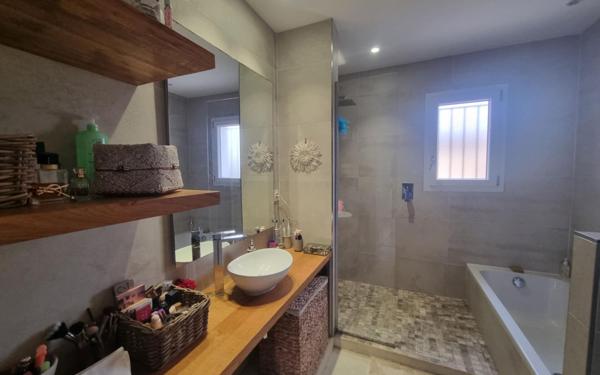 Maison à vendre    4 pièces • 83 m2 Montfavet - Avignon