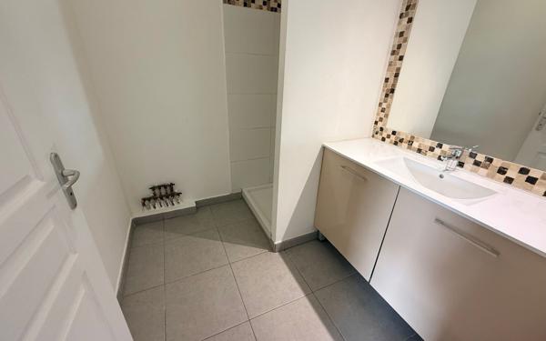 Appartement à vendre    3 pièces • 56,92 m2 Cayenne