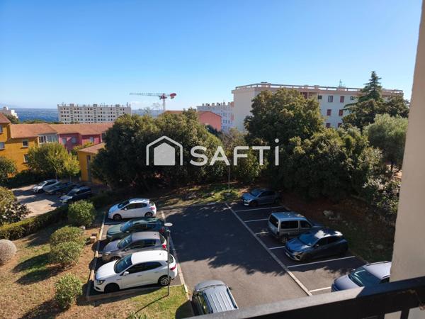 Beau T4 Résidence Turenne