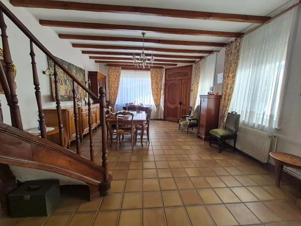 Maison à vendre 9 pièces 140m² Aire-sur-la-Lys (62120)