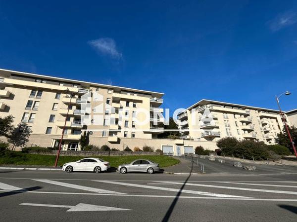 Location Appartement 3 pièces 63.1 m² - 10 Avenue de Saint Pierre, Rodez 12000