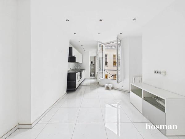 Beau 1/2 pièces de 32 m² - Très calme sur cour - Rue du Faubourg Saint-Martin