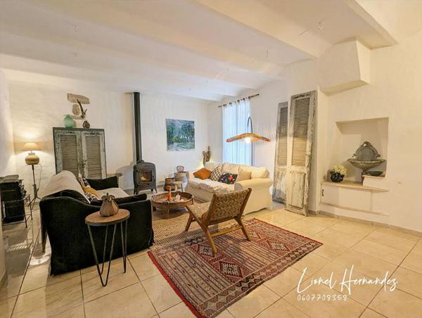 Maison de village en pierre - Rénovation de qualité - 4 chambres - Grande terrasse