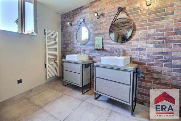 Maison de charme Mondragon 3 chambres, garage et terrasse - 141 m2