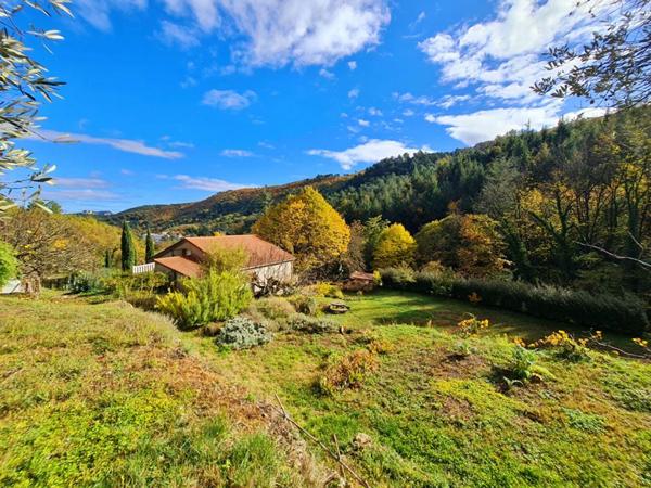 Maison de charme sur plus de 4 hectares entre St-Ambroix et Bessèges