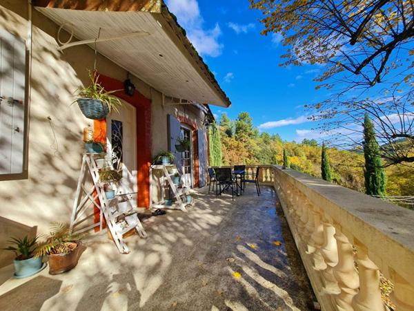 Maison de charme sur plus de 4 hectares entre St-Ambroix et Bessèges