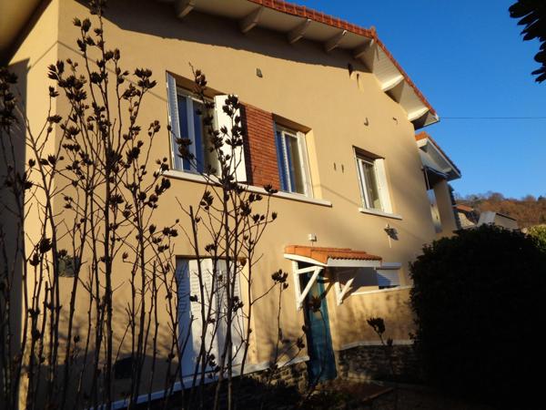 Maison de ville, 5 chambres ou 2 appartements, avec terrrain