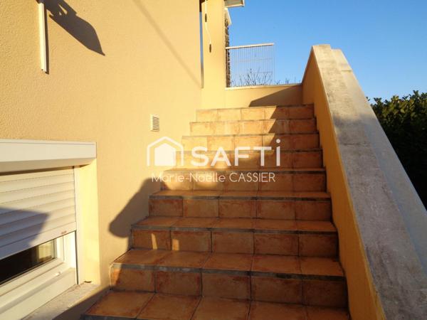 Maison de ville, 5 chambres ou 2 appartements, avec terrrain