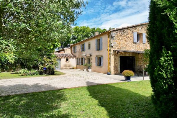 Vente Maison de luxe Uzès 5 Pièces 118 m²