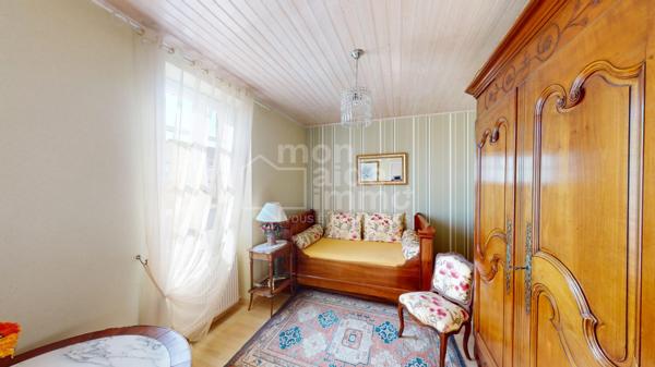 Agréable maison de ville, jardin, piscine, cave et garage