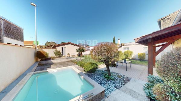 Agréable maison de ville, jardin, piscine, cave et garage