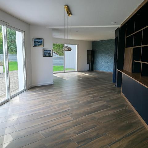 MAISON CONTEMPORAINE -VIE DE PLAIN PIED - GUIDEL -192 m²