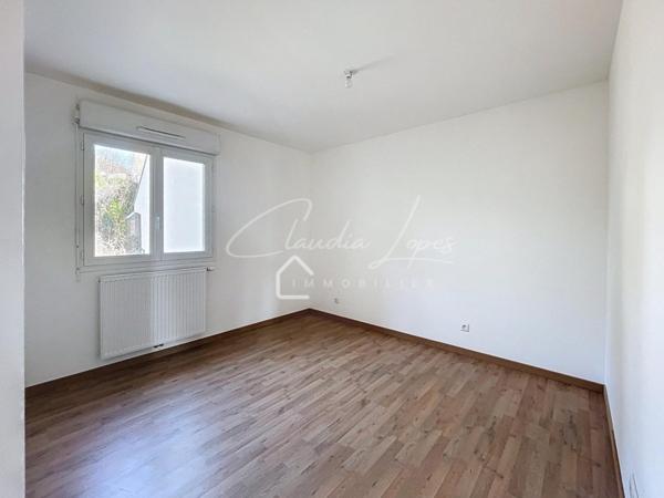 Maison neuve 4 chambres avec sous-sol et garage