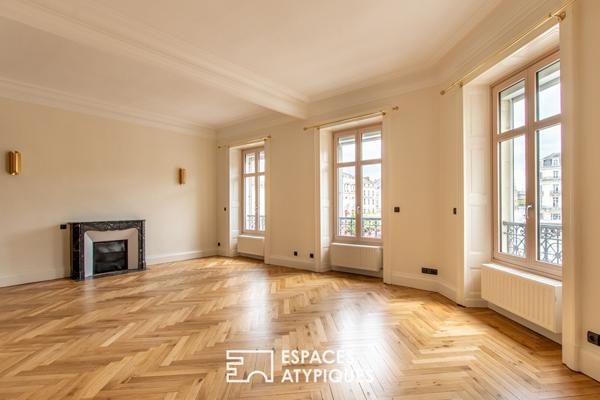 Appartement avec vue imprenable sur la Place du Ralliement