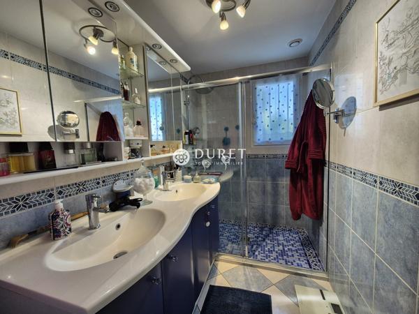 MAISON 2 CHAMBRES  AU CALME D'UNE IMPASSE