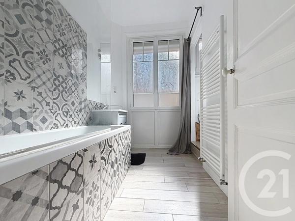 Appartement F3 à vendre  3 pièces - 82,11 m 2   REIMS  - 51