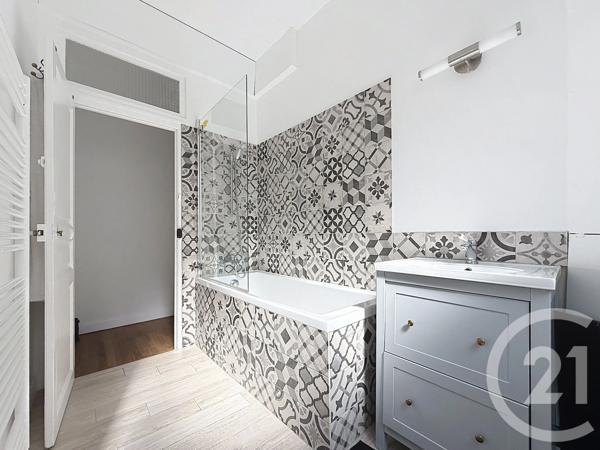 Appartement F3 à vendre  3 pièces - 82,11 m 2   REIMS  - 51