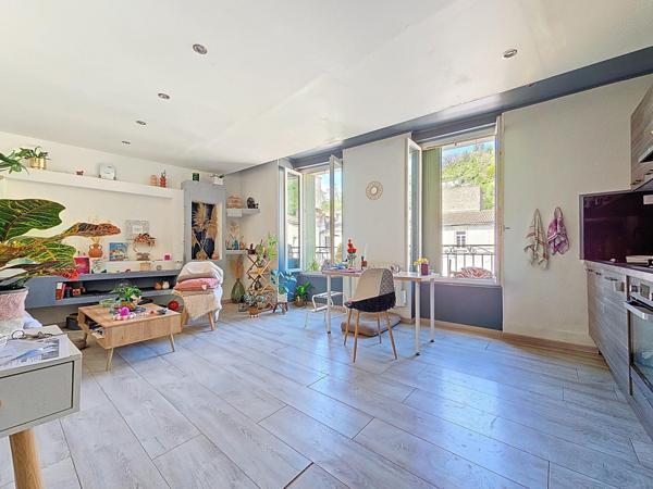 Immeuble de rapport avec 3 appartements T3 + cave – Centre-ville de Bédarieux – Rentabilité nette supérieure à 11%