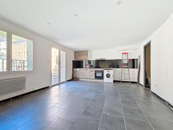 Immeuble de rapport avec 3 appartements T3 + cave – Centre-ville de Bédarieux – Rentabilité nette supérieure à 11%