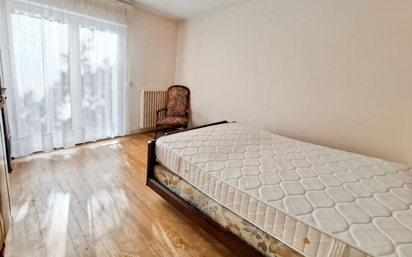 Maison à vendre    4 pièces •  Bessens