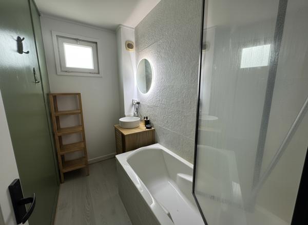 A VENDRE - Appartement Landivisiau 5 pièces 91.83m2