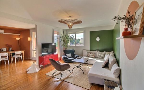 Appartement à vendre    5 pièces • 97 m2 Marseille 11