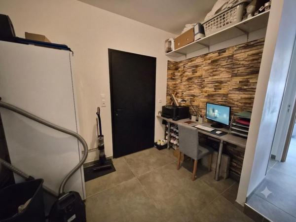 Superbe maison de plain pied  / 5 pièces 137 m2 sur terrain de 505 m² clos