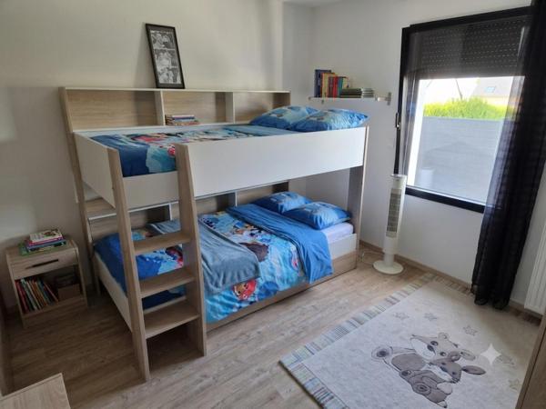 Superbe maison de plain pied  / 5 pièces 137 m2 sur terrain de 505 m² clos