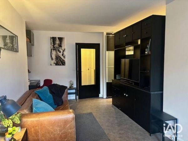 Location appartement 1 pièce 33 m² Paris 15