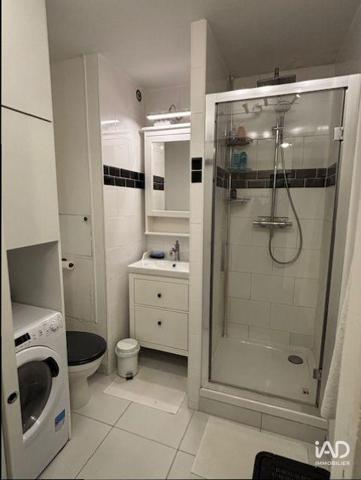 Location appartement 1 pièce 33 m² Paris 15