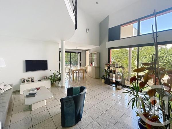 Maison à vendre  9 pièces - 200 m 2   CHALONS EN CHAMPAGNE  - 51