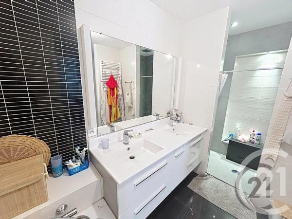 Maison à vendre  9 pièces - 200 m 2   CHALONS EN CHAMPAGNE  - 51