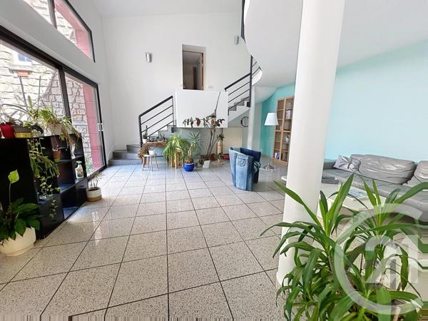 Maison à vendre  9 pièces - 200 m 2   CHALONS EN CHAMPAGNE  - 51