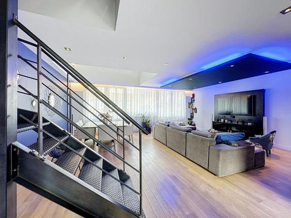 MAISON EXCEPTIONNELLE EN HYPER CENTRE DE 280M2 PLEINE DE POSSIBILITÉS