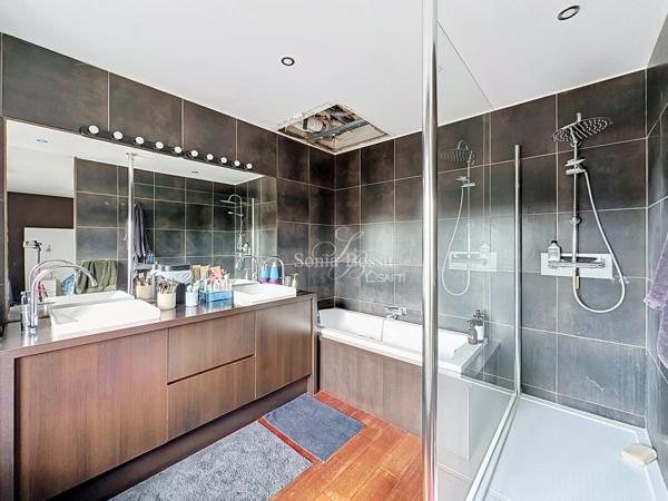 MAISON EXCEPTIONNELLE EN HYPER CENTRE DE 280M2 PLEINE DE POSSIBILITÉS