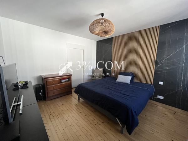 Appartement
                                                                                                                                                                                                                                                                                                                        5 pièce(s)                                                                                                                                                                                                          3 chambre(s)                                                                                                                                                                                                          123  m²