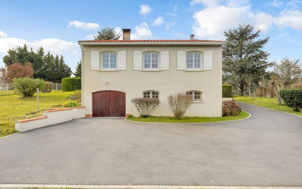 Maison à vendre    4 pièces •  Verfeil