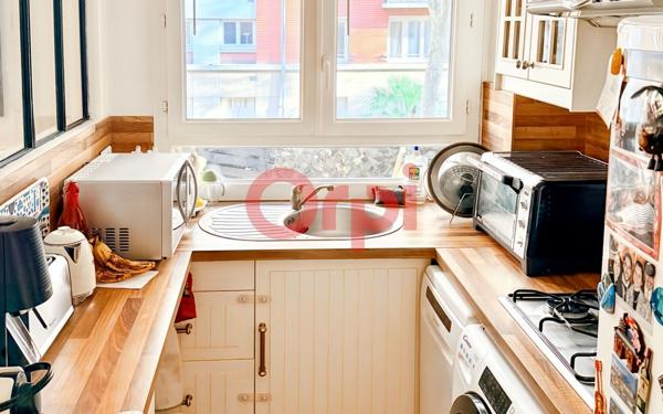 Appartement à vendre    2 pièces • 40,72 m2 Paris 11