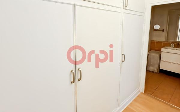 Appartement à vendre    2 pièces • 40,72 m2 Paris 11