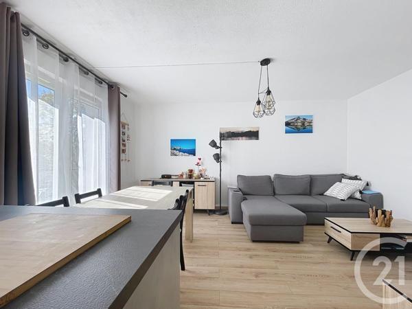 Appartement F3 à vendre  3 pièces - 64,96 m2 MOISSY CRAMAYEL - 77